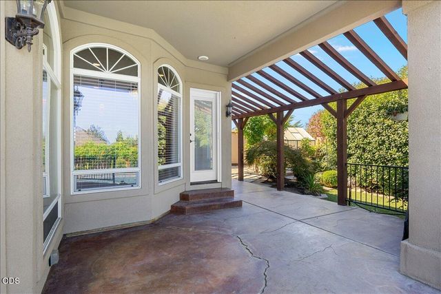 3270 Larue Drive, Medford, OR 97504