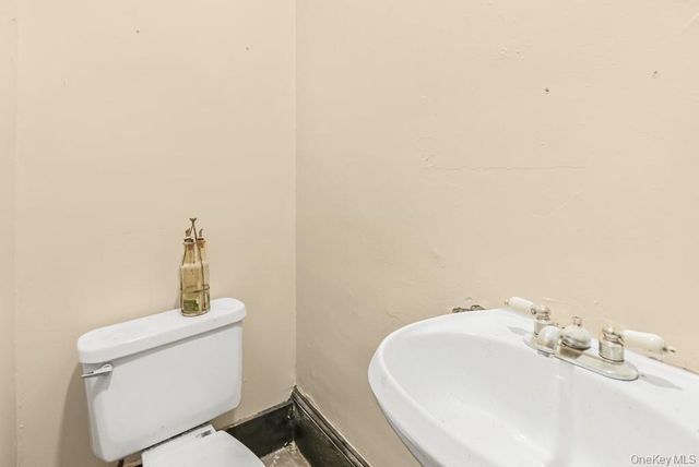 9 Monument Street, Newburgh, NY 12550