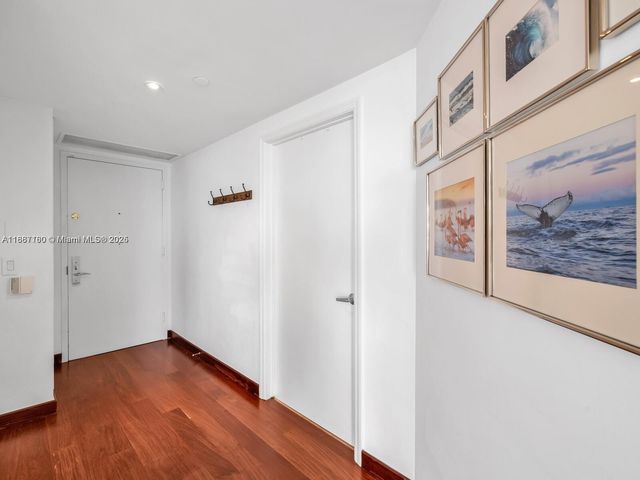 4779 W Collins Ave 1005, Miami Beach, FL 33140