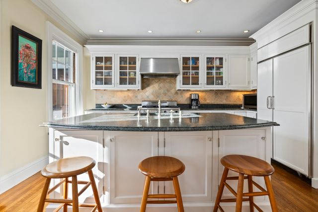 93 Chosen Vale Lane, Enfield, NH 03748