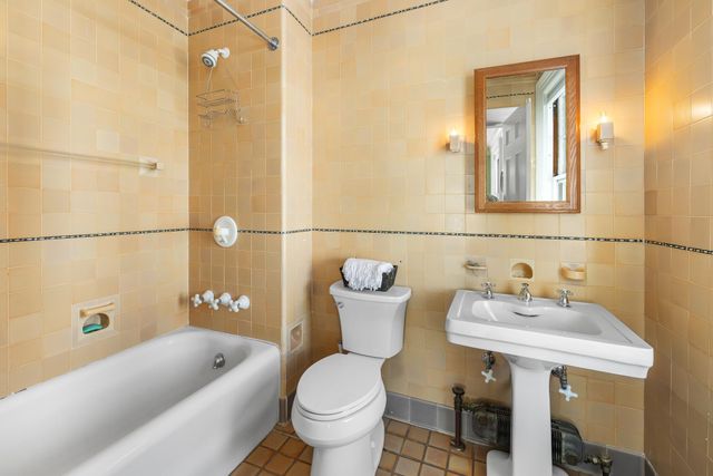 93 Chosen Vale Lane, Enfield, NH 03748