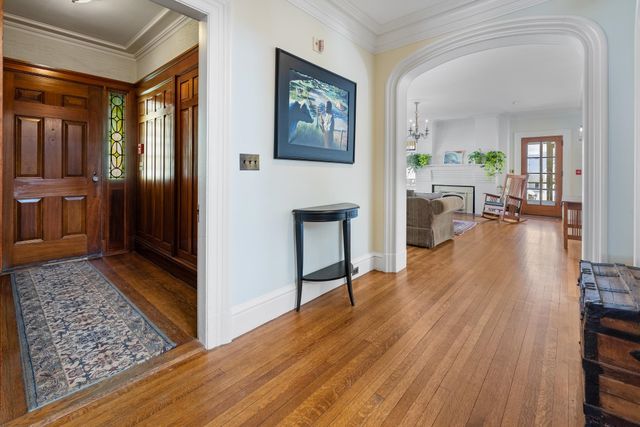 93 Chosen Vale Lane, Enfield, NH 03748