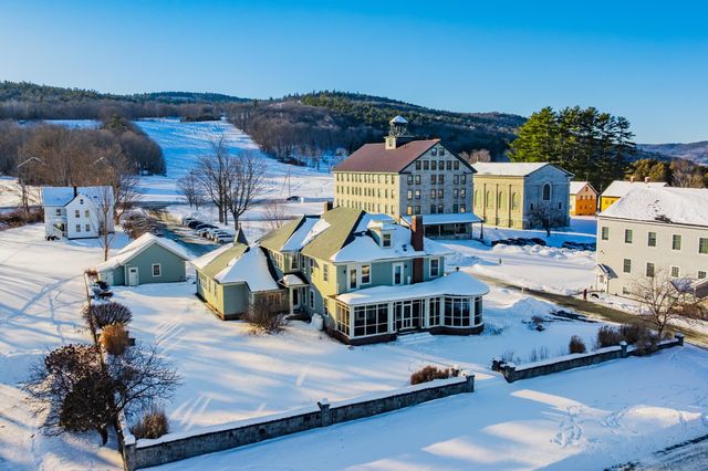 93 Chosen Vale Lane, Enfield, NH 03748