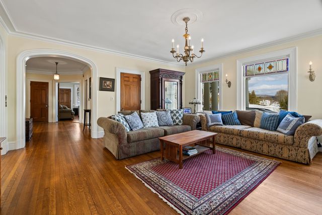 93 Chosen Vale Lane, Enfield, NH 03748