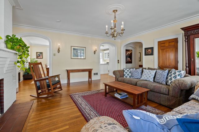 93 Chosen Vale Lane, Enfield, NH 03748