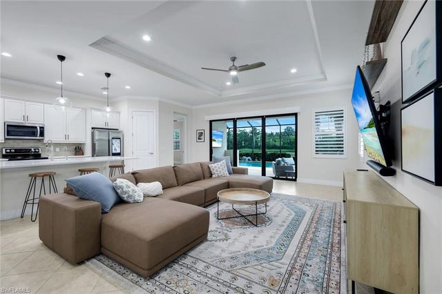 4118 Raffia DR, Naples, FL 34119