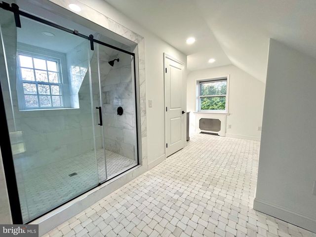 571 N NEWTOWN STREET RD, Newtown Square, PA 19073