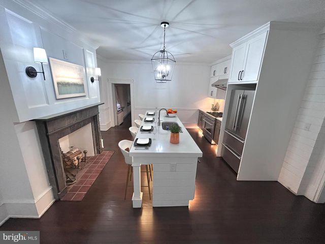 571 N NEWTOWN STREET RD, Newtown Square, PA 19073