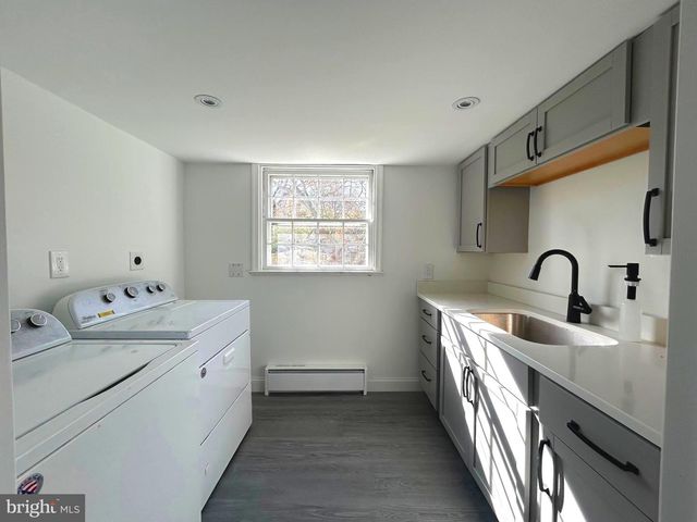 571 N NEWTOWN STREET RD, Newtown Square, PA 19073