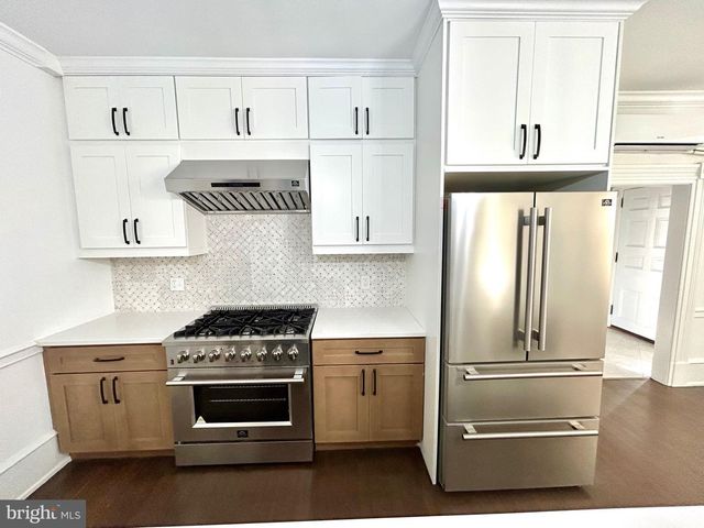 571 N NEWTOWN STREET RD, Newtown Square, PA 19073