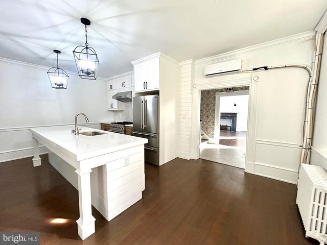 571 N NEWTOWN STREET RD, Newtown Square, PA 19073