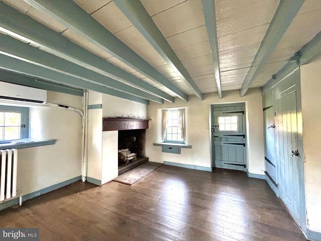 571 N NEWTOWN STREET RD, Newtown Square, PA 19073