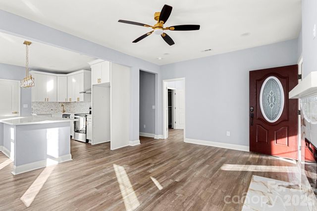 1011 N 14th Street, Bessemer City, NC 28016