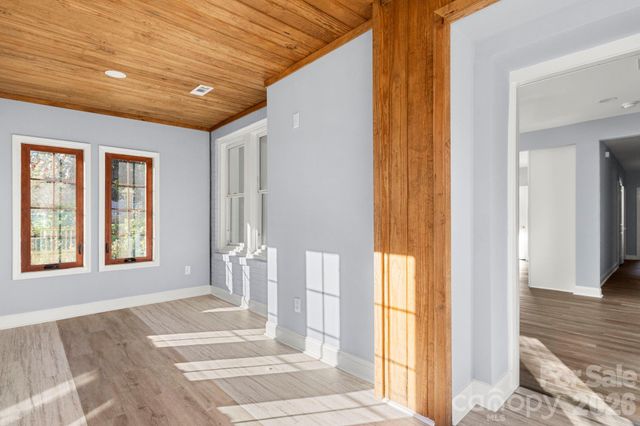 1011 N 14th Street, Bessemer City, NC 28016