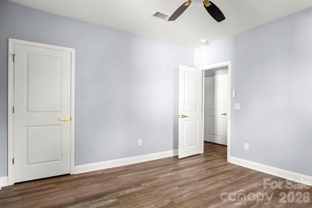 1011 N 14th Street, Bessemer City, NC 28016