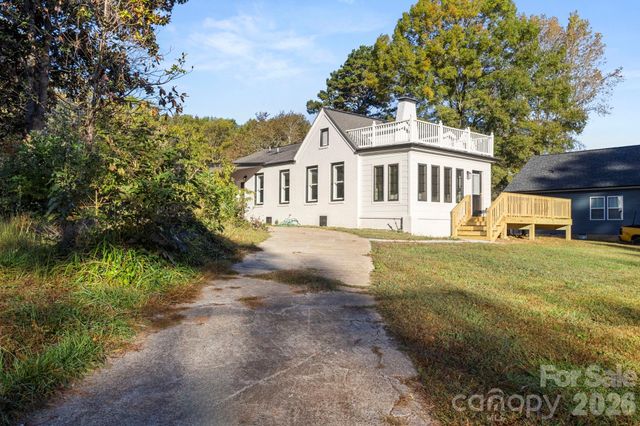 1011 N 14th Street, Bessemer City, NC 28016