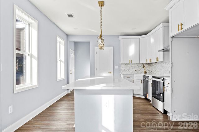 1011 N 14th Street, Bessemer City, NC 28016