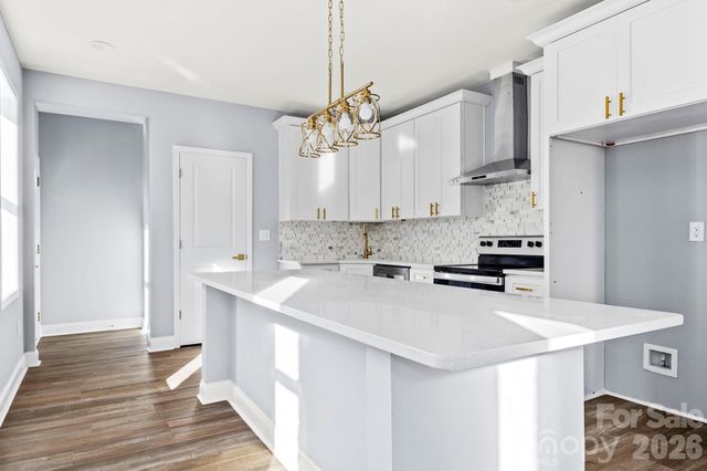 1011 N 14th Street, Bessemer City, NC 28016