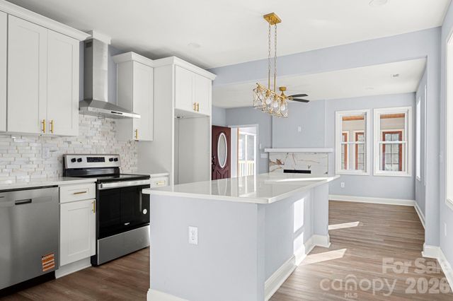 1011 N 14th Street, Bessemer City, NC 28016