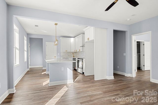 1011 N 14th Street, Bessemer City, NC 28016