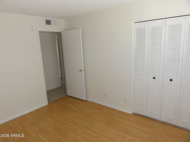4746 W DAHLIA Drive, Glendale, AZ 85304