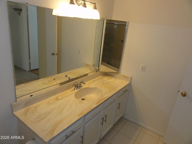 4746 W DAHLIA Drive, Glendale, AZ 85304