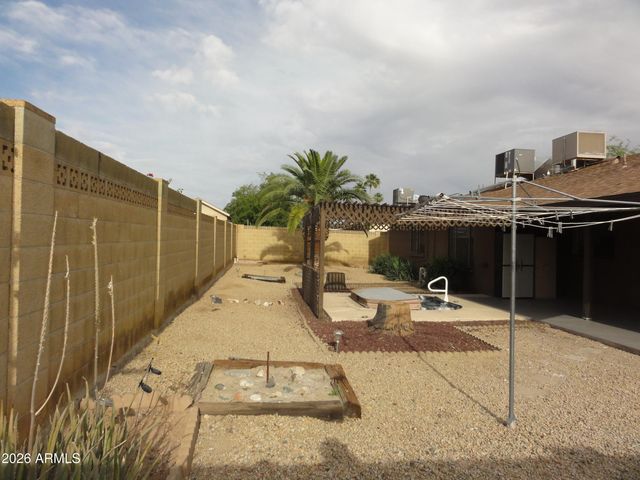 4746 W DAHLIA Drive, Glendale, AZ 85304