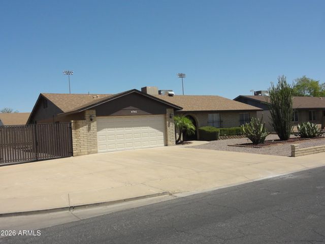 4746 W DAHLIA Drive, Glendale, AZ 85304