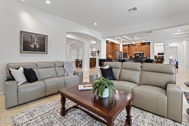 2613 W IRVINE Road, Phoenix, AZ 85086