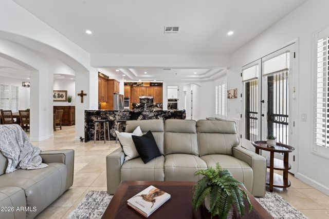 2613 W IRVINE Road, Phoenix, AZ 85086