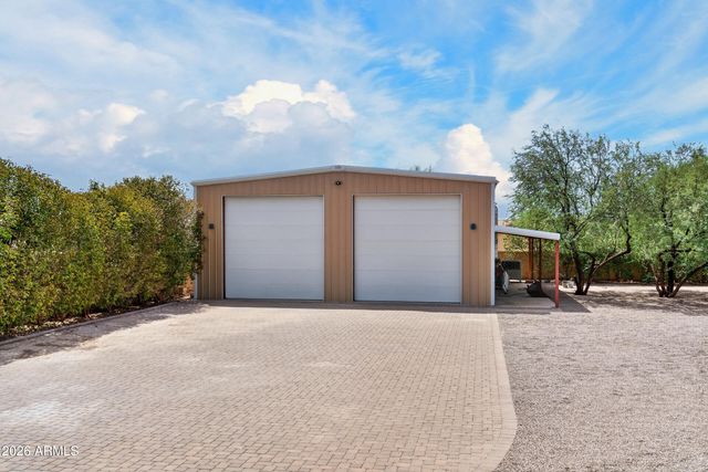 2613 W IRVINE Road, Phoenix, AZ 85086
