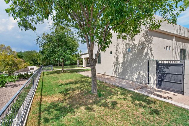 2613 W IRVINE Road, Phoenix, AZ 85086