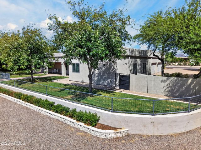 2613 W IRVINE Road, Phoenix, AZ 85086