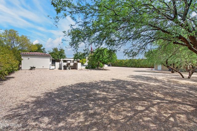 2613 W IRVINE Road, Phoenix, AZ 85086
