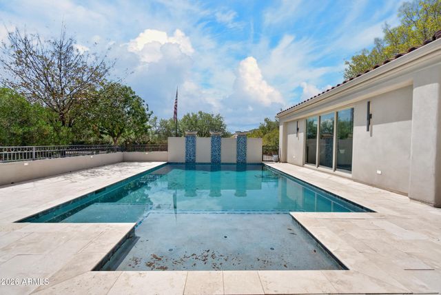 2613 W IRVINE Road, Phoenix, AZ 85086