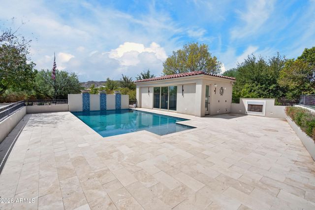 2613 W IRVINE Road, Phoenix, AZ 85086