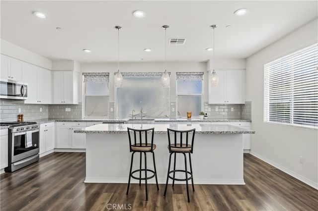 803 N Dalton Avenue 101, Azusa, CA 91702