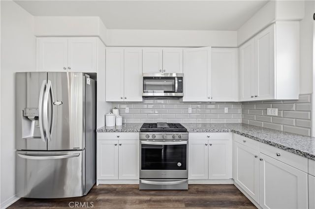 803 N Dalton Avenue 101, Azusa, CA 91702