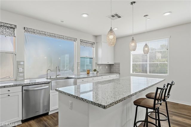 803 N Dalton Avenue 101, Azusa, CA 91702