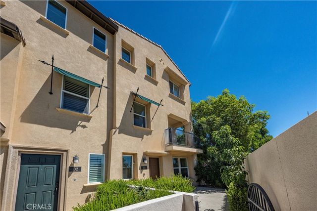 803 N Dalton Avenue 101, Azusa, CA 91702