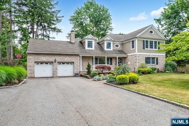 356 N Farview Avenue, Paramus, NJ 07652