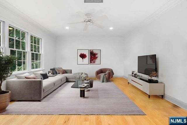 356 N Farview Avenue, Paramus, NJ 07652
