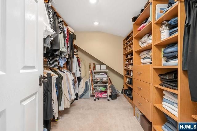 356 N Farview Avenue, Paramus, NJ 07652