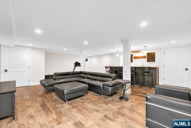 356 N Farview Avenue, Paramus, NJ 07652