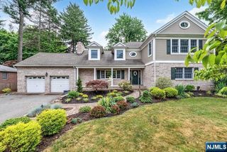 356 N Farview Avenue, Paramus, NJ 07652