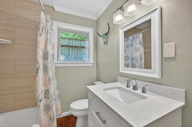601 Circle Drive, Arlington, TX 76010