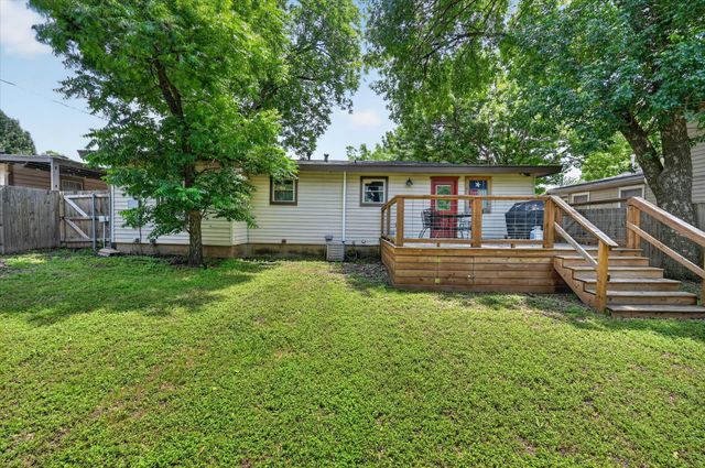 601 Circle Drive, Arlington, TX 76010