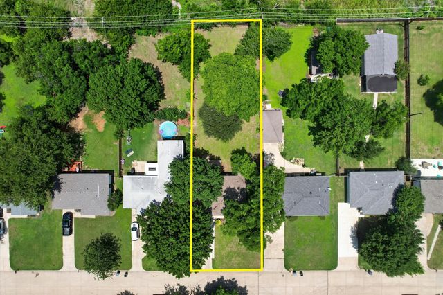 601 Circle Drive, Arlington, TX 76010