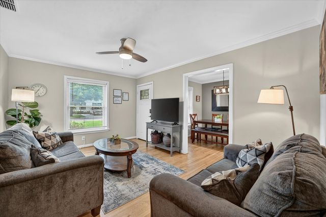 601 Circle Drive, Arlington, TX 76010