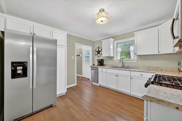 601 Circle Drive, Arlington, TX 76010